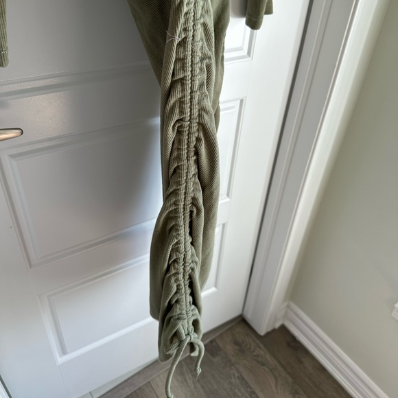 Khaki Green 3/4 Length Sleeve Ruched Dress - Picture 5 of 10